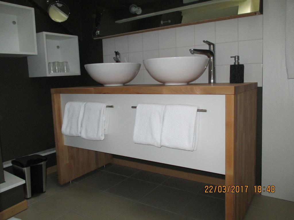 Couette-café Roseland 3*
