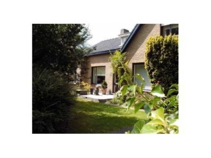 Couette-café Roseland 3*